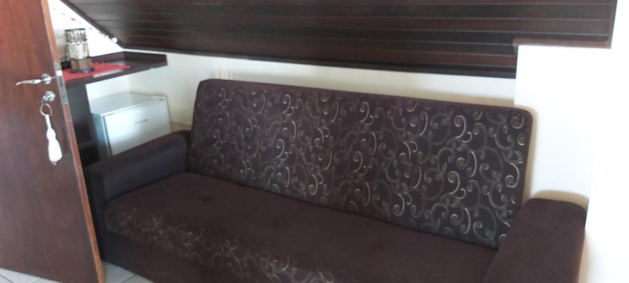 Olhos Verdes Guest House Бомбиняс Екстериор снимка