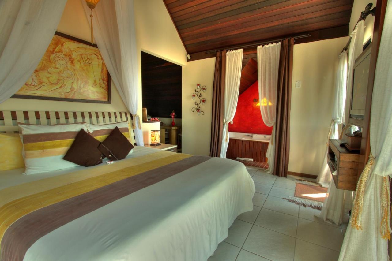 Olhos Verdes Guest House Бомбиняс Екстериор снимка