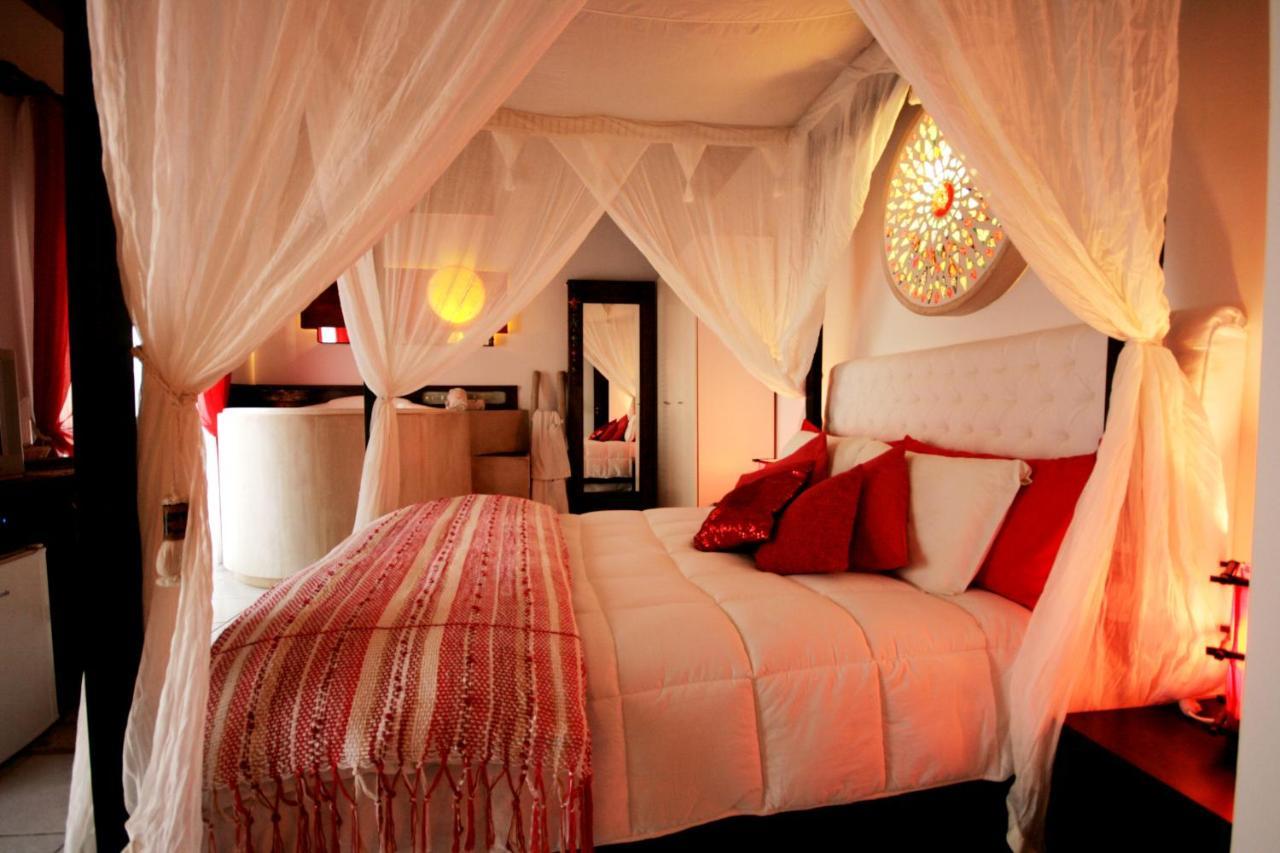 Olhos Verdes Guest House Бомбиняс Екстериор снимка